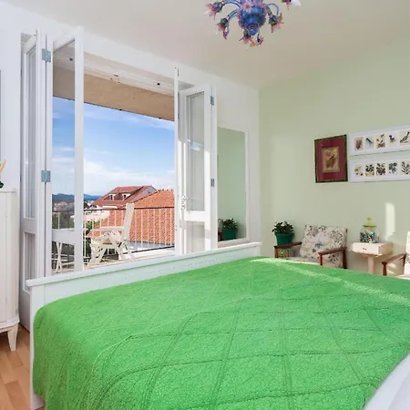 Ferienhaus Fur 10 Personen In Murter-ort, Dalmatien Norddalmatien Murter